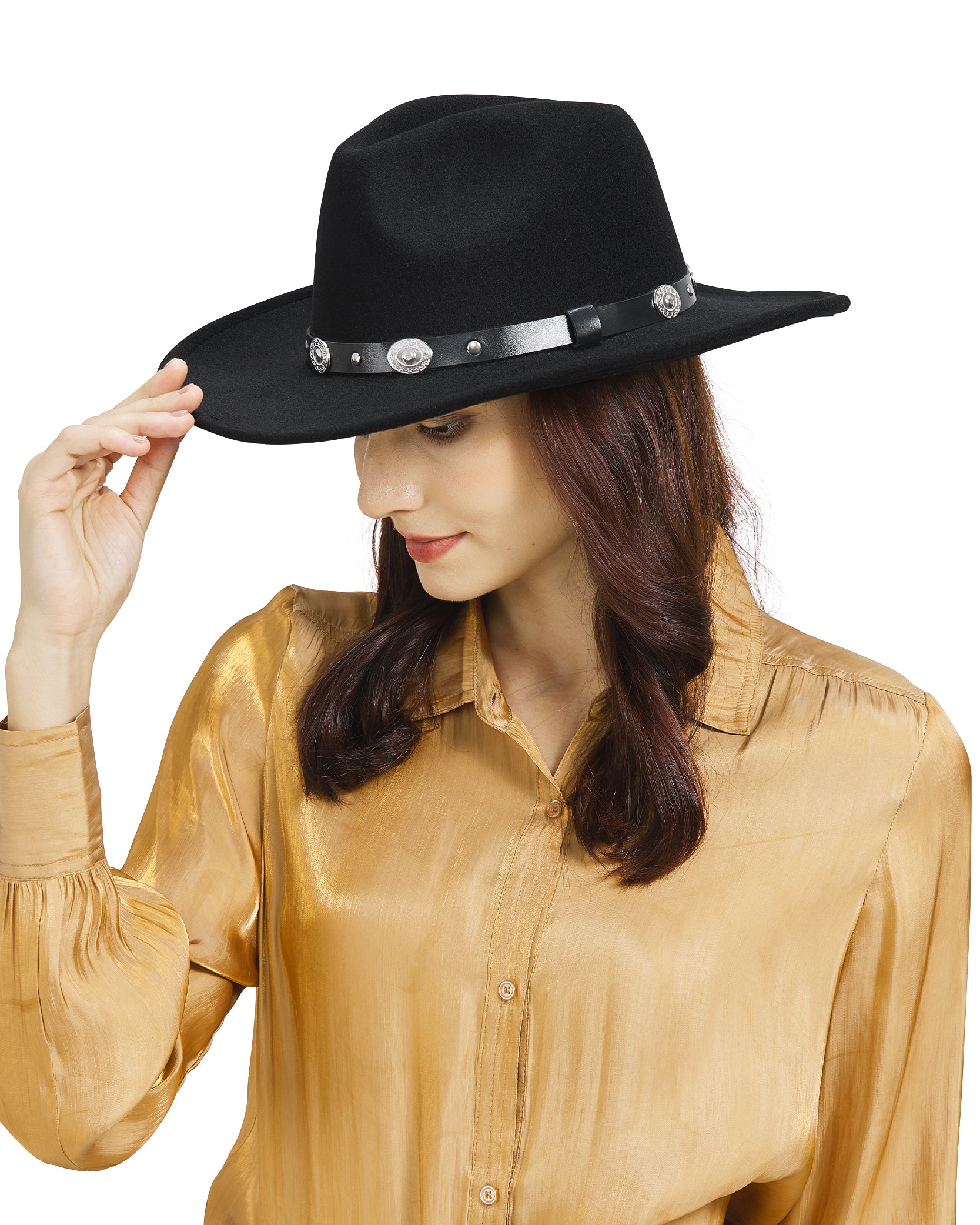 Black shapeable felt cowboy hat for big heads - on model lifestyle photo