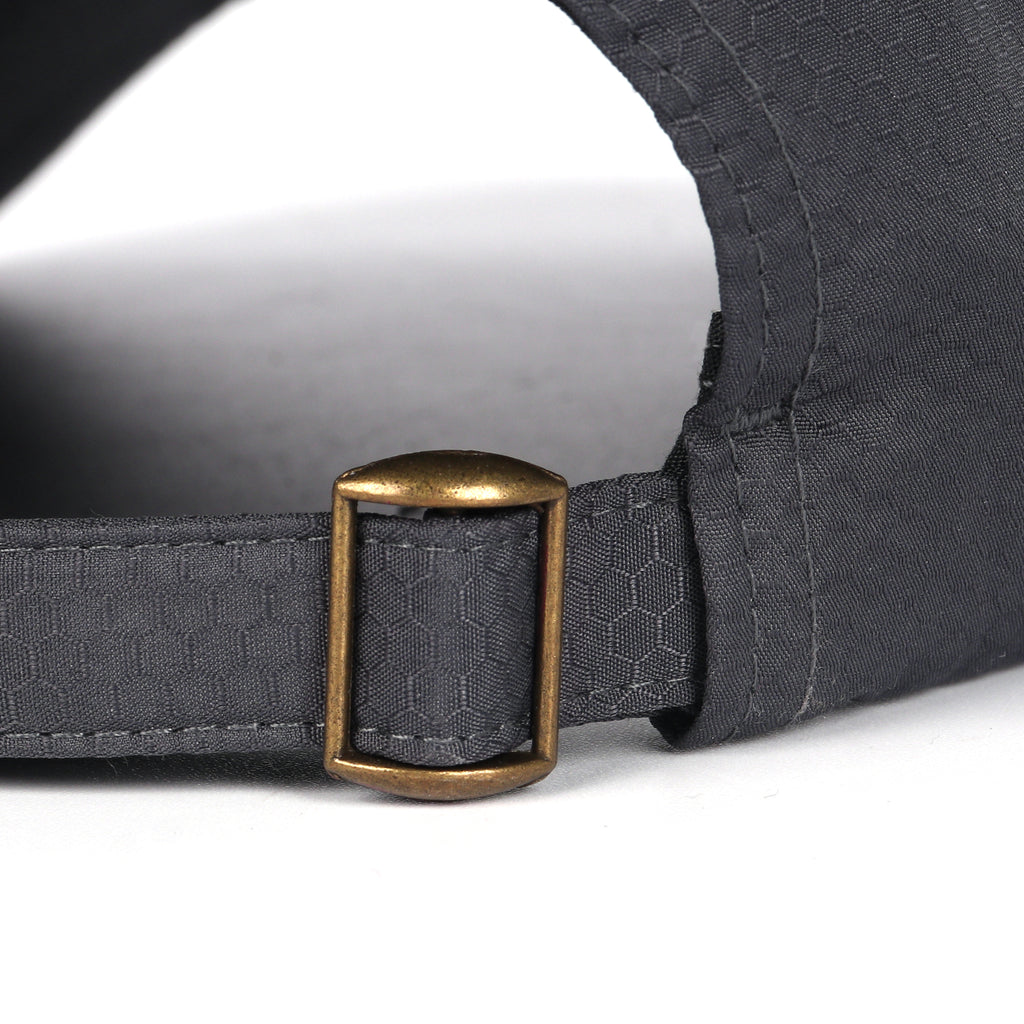 Grey textured quick-dry baseball cap for big heads - adjustable buckle detail